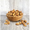 Lahůdka v podobě pražených kešu ořechů s jemnou vrstvou medu a mořské soli potěší všechny milovníky mlsání.